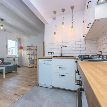 Hello Apartments Brzezno Dworska グダニスク エクステリア 写真