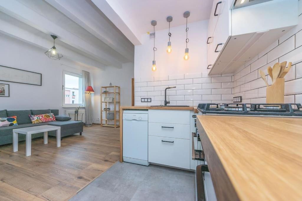 Hello Apartments Brzezno Dworska グダニスク エクステリア 写真